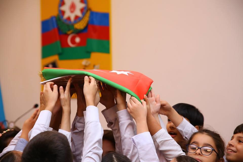 Bayrağa Sədaqət Andı